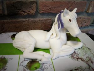 Pferd, Figur aus Fondant, Tortendek- aus Zuckermasse
