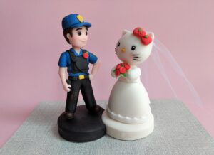 Tortenfiguren Hochzeit Polizist und Hello Kitty