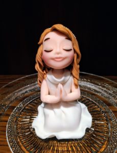 Betendes Mädchen, Kommunion Figur, Zuckerdeko.